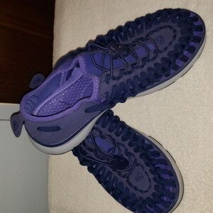 KEEN "Woven/Knotted" Navy Blue Shoes